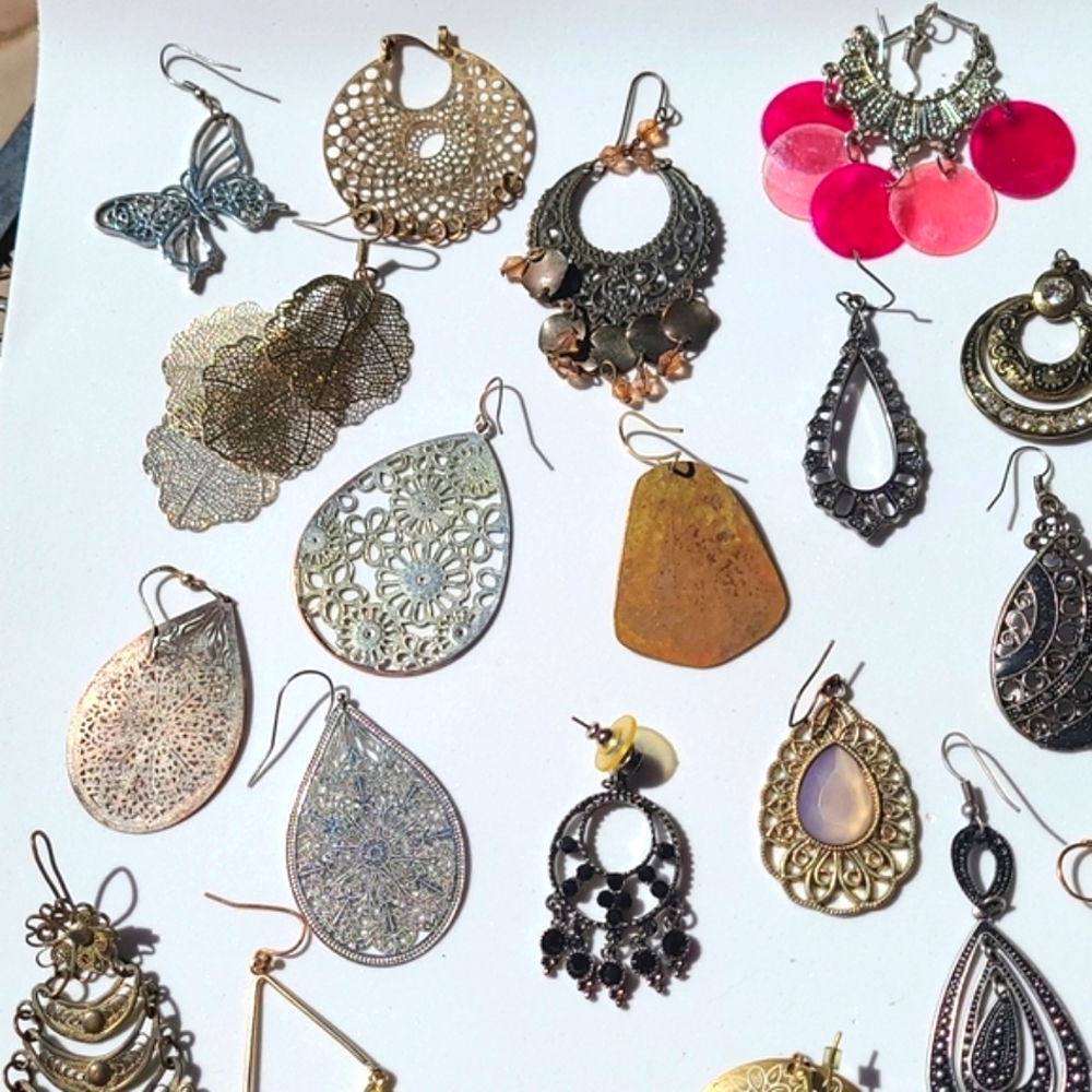 Earring crafter's lot